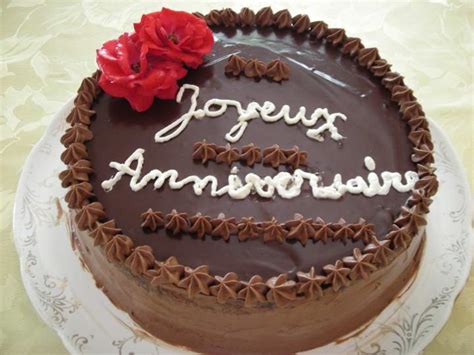 « que ce jour de fête vibre au rythme du plaisir et de la joie! JOYEUX ANNIVERAIRE GIL;§