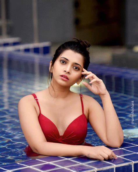 Marathi Actress Ruchira Jadhav Photoshoot In Bikini Bold Photos Seeking