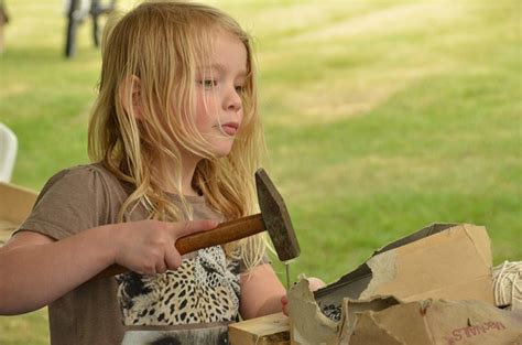 Gender-neutral parenting: an in-depth guide