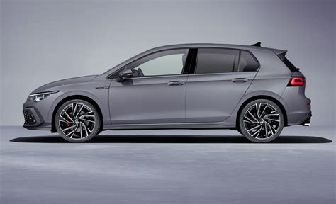 Alors qu'elle arrive en mars dans les concessions, la volkswagen golf 8 passe à la vitesse supérieure avec la présentation au salon de genève de l'iconique gti et de sa déclinaison gtd. New 2020 VW Golf GTD: everything you need to know | CAR ...