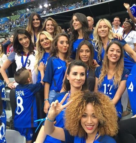 Sarina wiegman's already done a better job than phil neville today and all she's done is given the starting line up, proof that women are superior. Ludivine Payet France Dimitri Payet's Wife - Fabwags.com