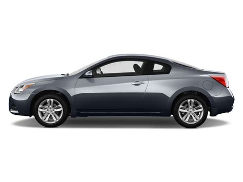 Request a dealer quote or view used cars at msn autos. Image: 2011 Nissan Altima 2-door Coupe I4 CVT 2.5 S Side ...