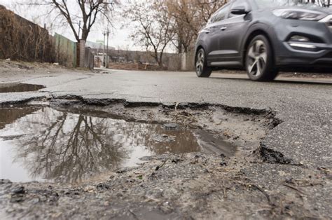 Poor Road Conditions The Uks Pothole Problem Insurethebox