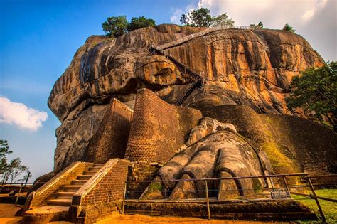 Amazing Sigiriya Lion Rock Fortress In Sri Lanka With Frescoes