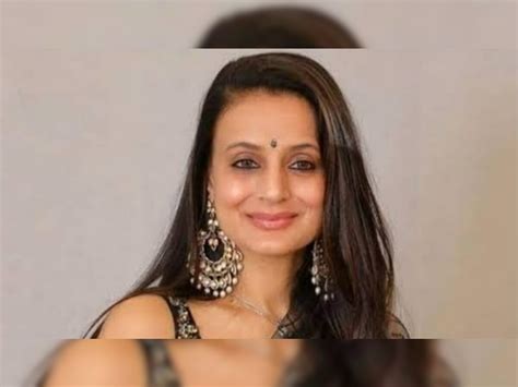 beautiful actress ameesha patel new video viral on social media watch here ameesha patel video