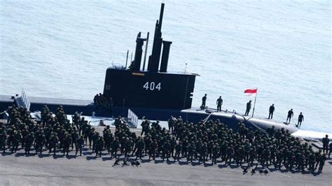 Kapal selam ini merupakan kapal selam pertama yang berhasil di rakit di indonesia. Prabowo Bakal Bangun Pangkalan Militer Baru di Natuna ...