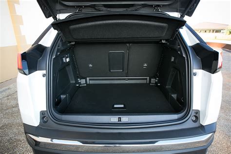 Peugeot 3008 2021 Practicality Boot Space And Dimensions Parkers