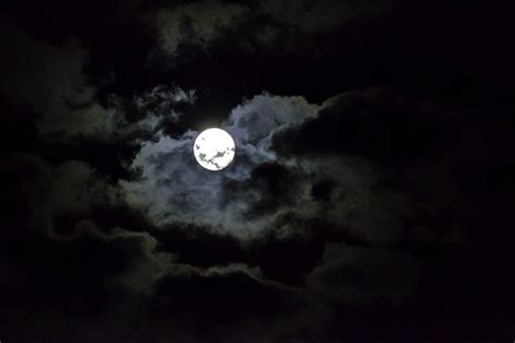 Foto Gratis Luna Cielo Noche Nubes Imagen Gratis En Pixabay 416866