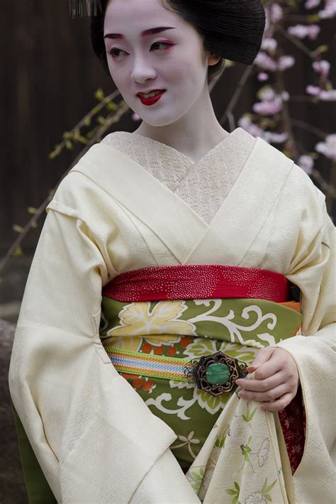 Under Cherry Blossoms Maiko Kotoha In Memoriam Onihide Flickr