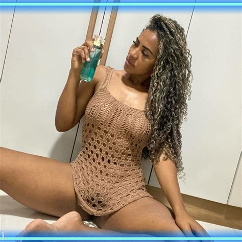 Renata Santos Nude OnlyFans Leaks Sexy Center
