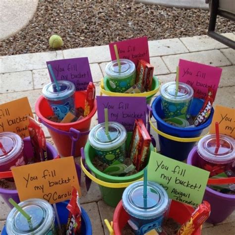 End Of Year Teacher Ts You Fill My Bucket Diy Teacher Ts