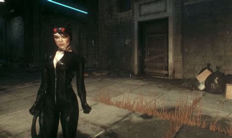 Arkhamverse Catwoman In Mcu Hells Kitchen Battles Comic Vine