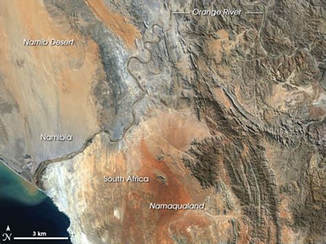 Namibia liegt im südwesten afrikas, eingerahmt vom oranje fluss im süden und dem kunene im norden. Orange River, South Africa : Image of the Day