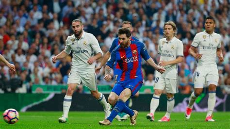 Lionel Messi Scores 500th Goal For Barcelona Against Real Madrid Espn Fc