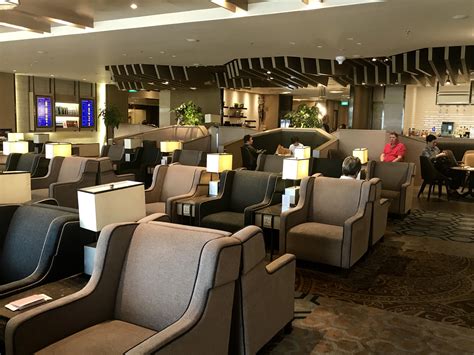 The world's largest independent lounge network, offers travellers a haven. Plaza Premium lounge i Singapore - lite mera rosa - reseblogg