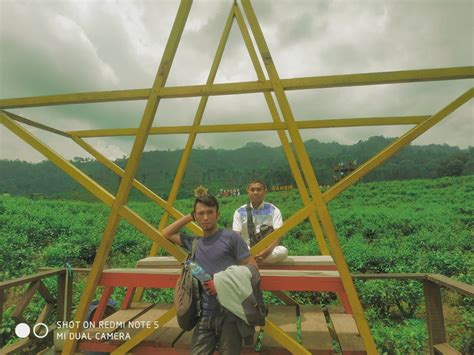 Objek wisata keluarga pemandian kebon agung anda cukup membayar tiket masuk taman botani sebesar 5.000 rupiah. Tiket Wisata Kebun Agung Jember / Kolam Renang Pemandian ...