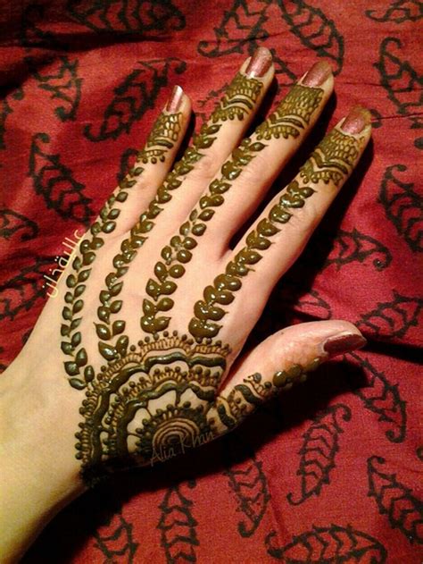 Beautiful Mehndi Designs For Fingers 3