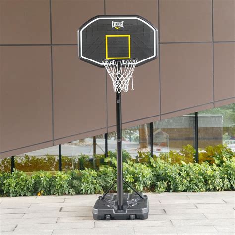 Everlast Heavy Duty Basketball Hoop And Stand New