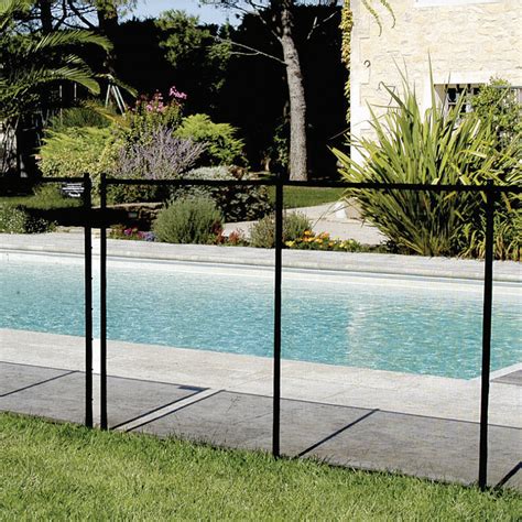 Barrière de sécurité piscine beethoven. Barrière de sécurité amovible en pvc | Piscine-Center.Net