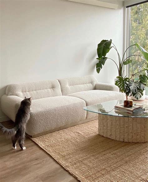 Pin by Madison Patino on ԋσɱҽ | Beige living rooms, Aesthetic room