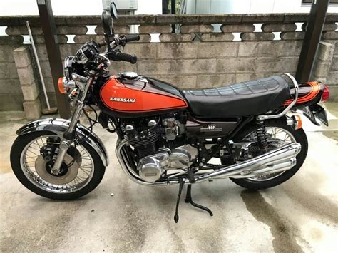Some crotch rockets are so fast, they are not even street legal and can only be used on the track preferably by a professional. Pin oleh Tole di Motorcycle