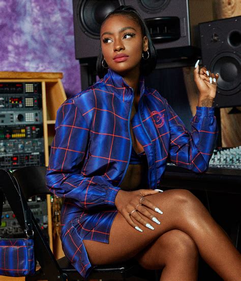 Singer Justine Skye Collaborates With Handm On New Fashion Line Photos