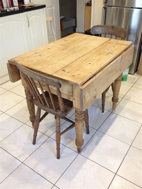 It features two drop leaves that, when open, create a 36 round table that will seat up to four for a casual sunday brunch or an intimate dinner. Small pine kitchen table, double drop leaf with good sized drawer | in Hailsham, East Sussex ...