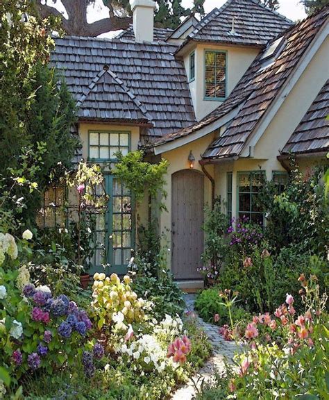 60 Low Maintenance Small Front Yard Landscaping Ideas English Cottage