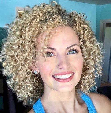 21 Medium Length Tight Curly Hairstyles Hairstyle Catalog