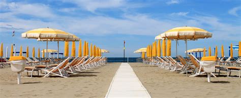Spiaggia Di Lido Di Camaiore Versilia Spiagge Italiane Su Trovaspiagge