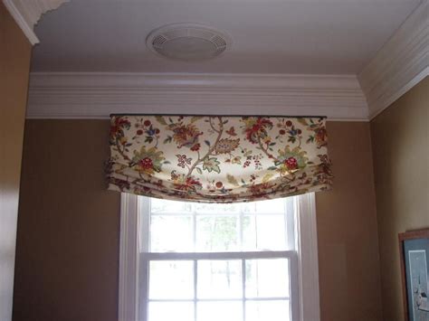 Stationary faux shade valance made of quality home decor fabrics, with a regular drapery lining already included in. Faux Roman Shade - Jan and Kathy is Roman shade enough or ...