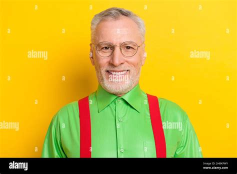 Photo Portrait Old Man Smiling In Glasses Wearing Stylish Outfit