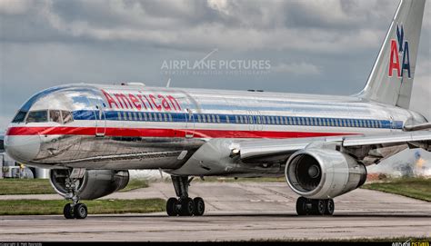 N199an American Airlines Boeing 757 200 At Manchester Photo Id