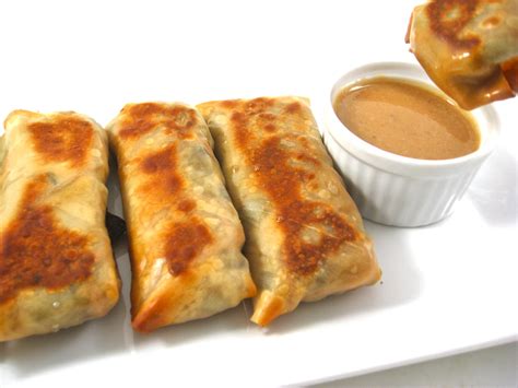 Skinny Baked Vegetarian Egg Rolls With Peanut Sauce With Weight