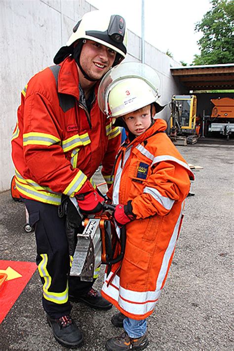 Leopoldstraße 179576 weil am rhein +49 711 20063801. Weil am Rhein: Großer Tag für die Feuerwehr - Weil am ...