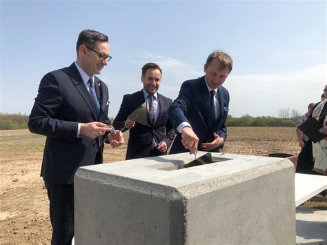 Łukasz dejnarowicz/forum wiosną tego roku daniel obajtek został prezesem giełdowej państwowej spółki. Powstaje pierwszy z filarów rozwoju petrochemii PKN Orlen ...
