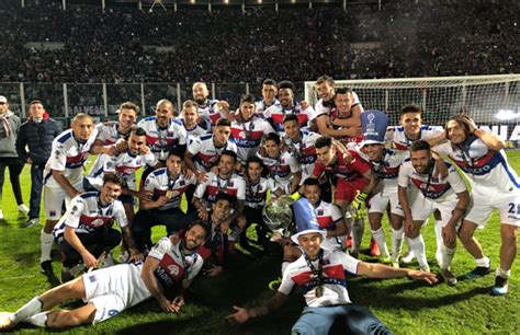 Tigre Hist Rico Campe N Y Descendido Jugar La Libertadores Led Fm