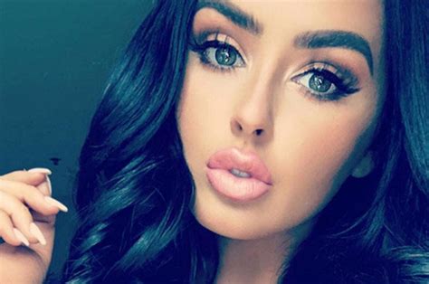 Abigail Ratchford Instagram Pics See Model In Very Booby Display