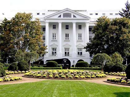 Amherst is part of the lynchburg metropolitan statistical area. USA: Luxushotel mit eigener Unterwelt - DER SPIEGEL