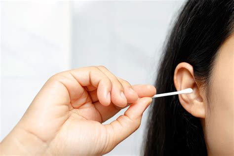Earwax Build Up Home Remedies For Earwax Build Up Or Blockage