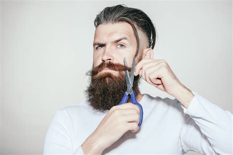 How To Trim Your Beard With Beard Scissors Gentlemansfoundry