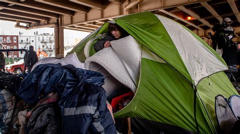 New York City Clears 239 Homeless Camps Only 5 People Move To Shelters The New York Times
