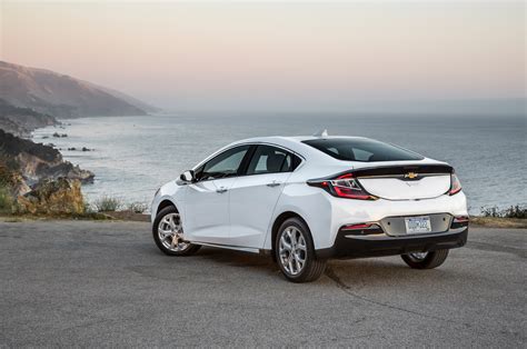 The Overview Of 2016 Chevrolet Volt 1045 Cars Performance Reviews