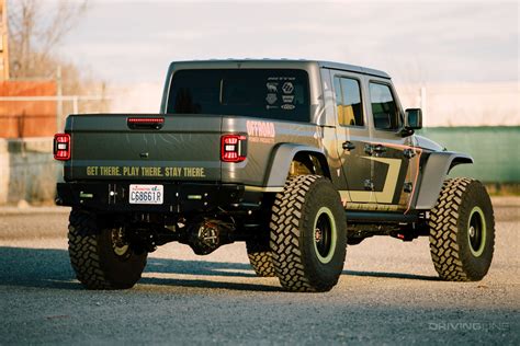 Has the Tacoma Been Dethroned as the Best Mid-Size Off ...