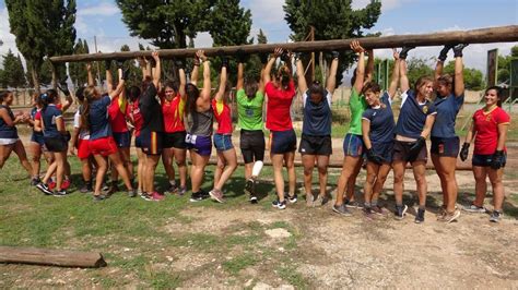 How to use canonical in a sentence. Las 'Leonas' se entrenan con los 'Boinas Verdes' del ...