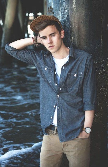 Franta, sau oficial republica franceza, este un stat unitar situat in europa de vest. Connor Franta Age, Partner, Family, Biography & More ...