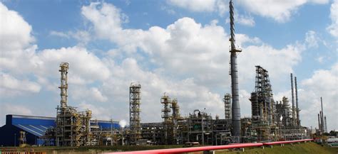 Petrobras gets cracking at cacao decommissioning job offshore brazil. Petrobras halts output at Getulio Vargas refinery