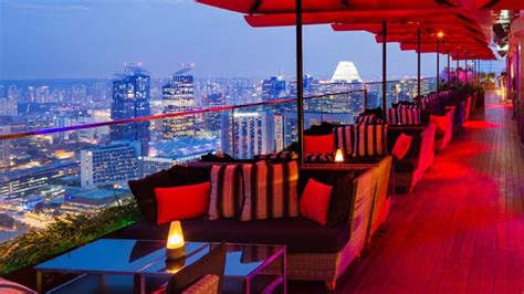 Top thing to do, place to go, food to eat. CÉ LA VI at Marina Bay Sands - Rooftop bar in Singapore ...