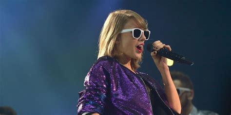 Taylor Swift Is Being Sued For Her Shake It Off Lyrics