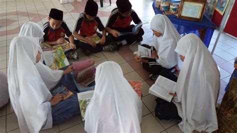 Muk, aku dapat lagi, dan aku tidak hamil. iya may… syukurlah… SEKOLAH RENDAH KAMPONG MENENGAH, TUTONG : AKTIVITI ...